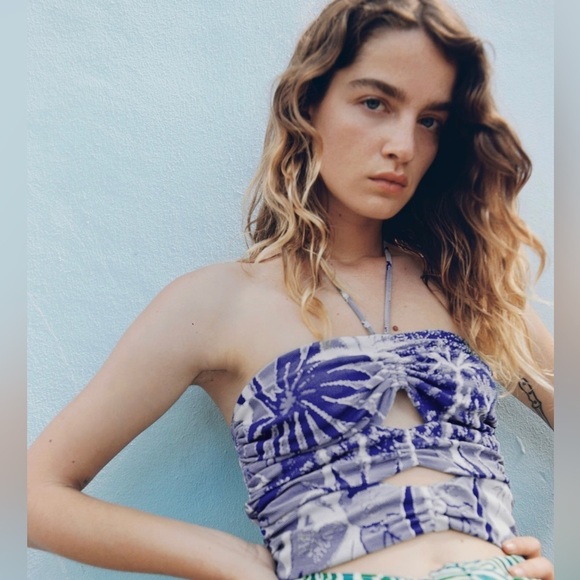 Zara Tops - NWT!! Zara Jacquard halter top